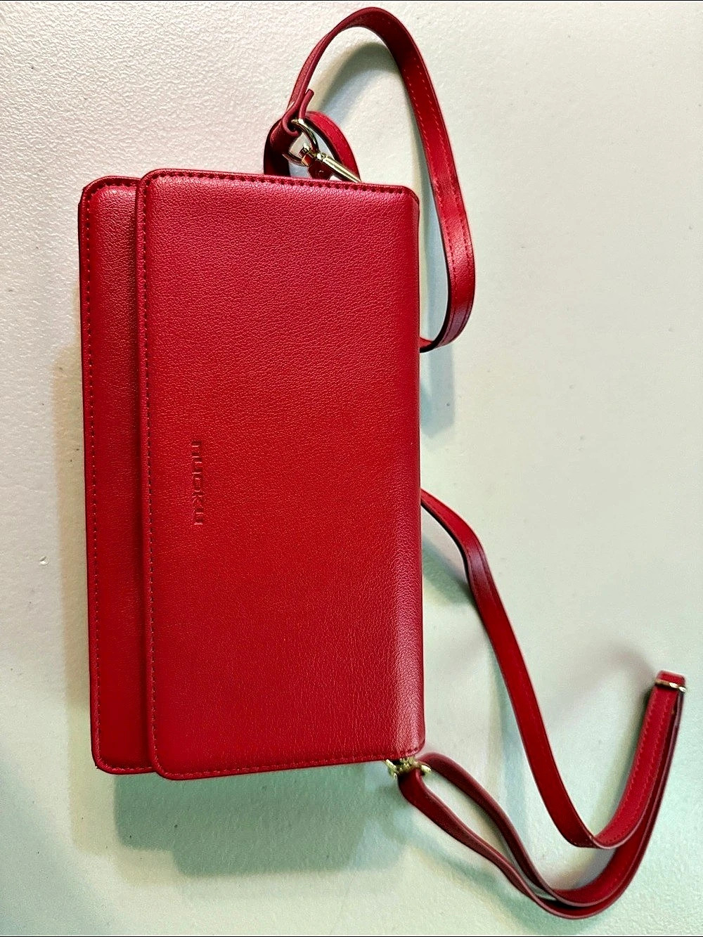 Hobo Red Crossbody Phone Wallet Like New
